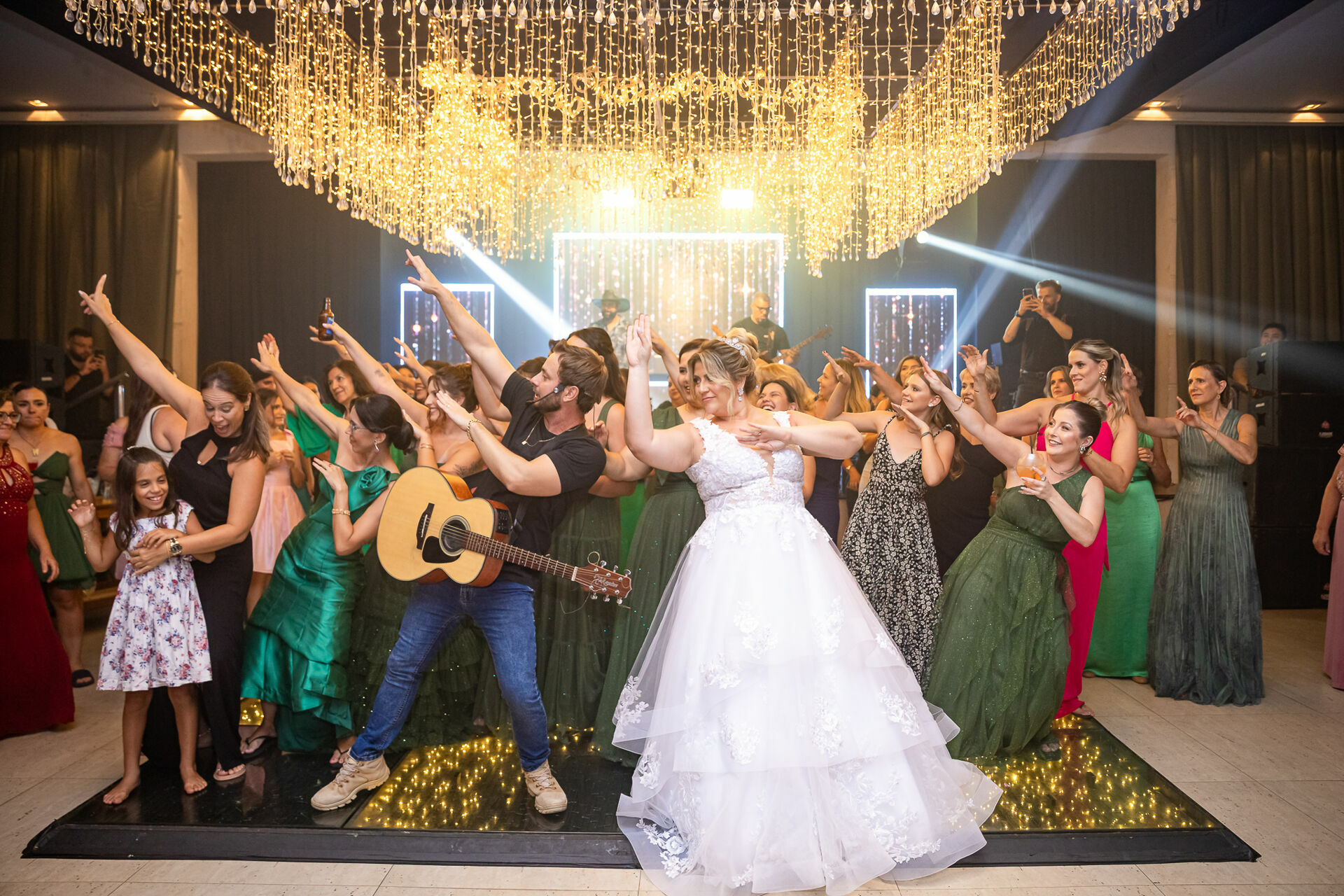 Foto Casamento Religioso Laís e Patrick Igreja Matriz de São João Batista e Spazio Bianchi em José Bonifácio Foto Casamento Religioso Laís e Patrick Igreja Matriz de São João Batista e Spazio Bianchi em José Bonifácio - Imagem 73